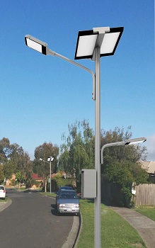 ไฟถนนโซล่าเซลล์ 600 หลอด กิ่งคู่