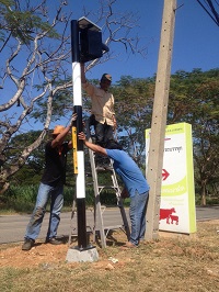 ไฟเตือนทางโค้ง