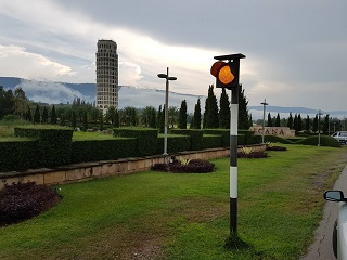 ติดตั้งไฟกระพริบเตือนทาง